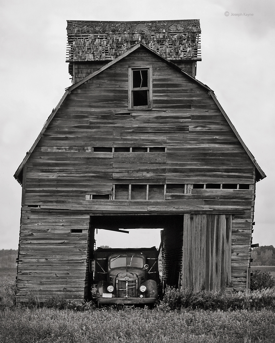 Weathered Corn Crib