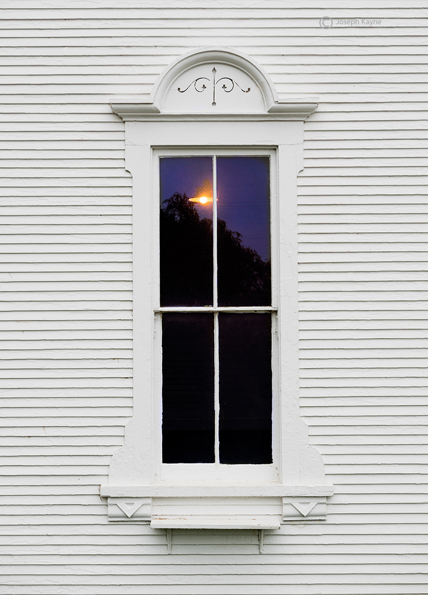 Barn Windo, New England